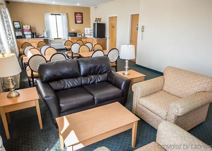Lodge Econo Shorewood